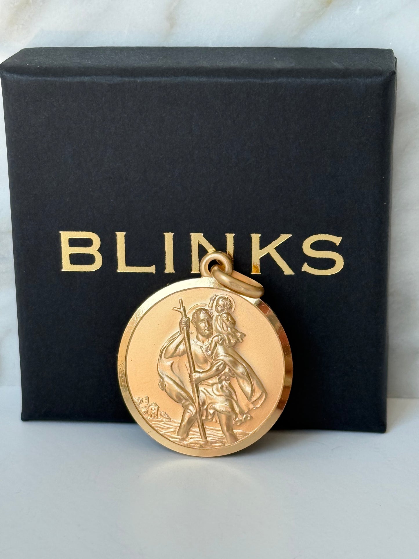 St. Christopher medallion, 9ct, 28mm
